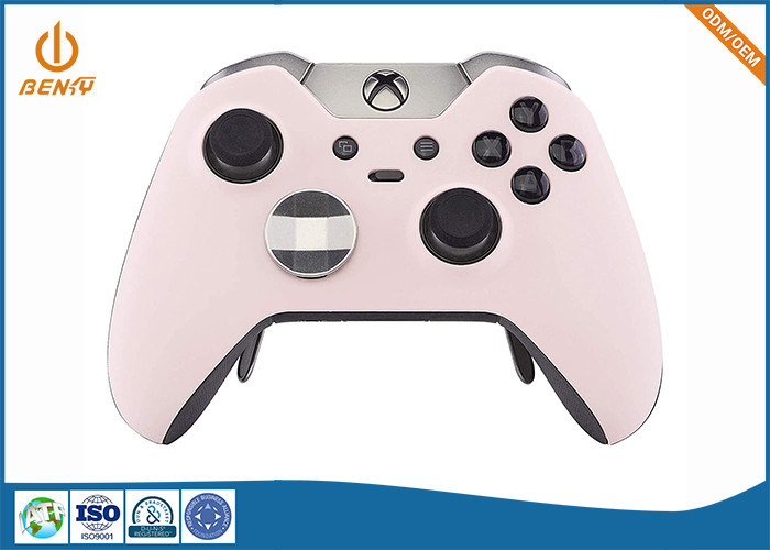 S136 SKD61 Suku Cadang Injeksi Plastik Kustom Untuk Pengontrol Game Nirkabel
